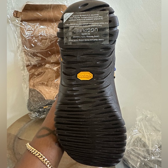 🤎🤎UGGS 🤎🤎 - Picture 3 of 6